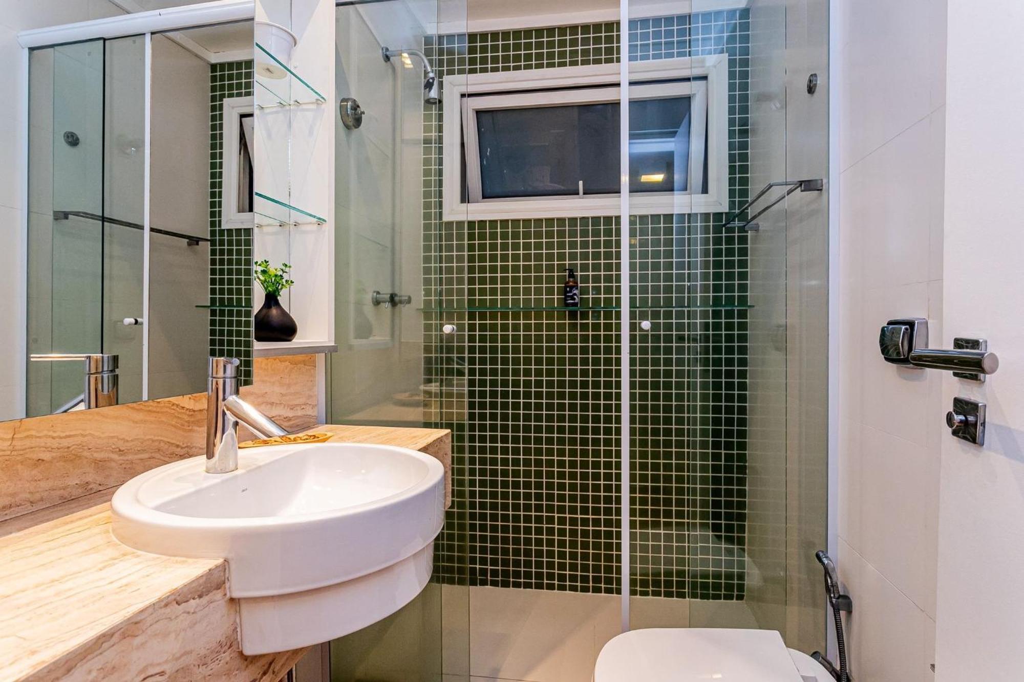 Apartamento 2qtos A 550m Da Do Leblon | Hc 762/201 Rio de Janeiro